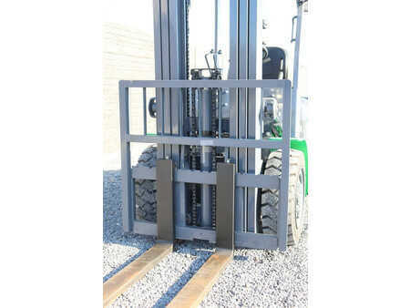 Empilhador diesel 2024  Yanmar FD30 (10)