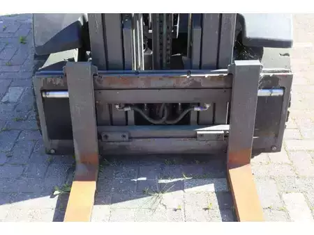 Gázüzemű targoncák 2018  Linde H25T-02 (12)