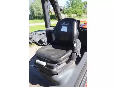 Gázüzemű targoncák 2018  Linde H25T-02 (22)