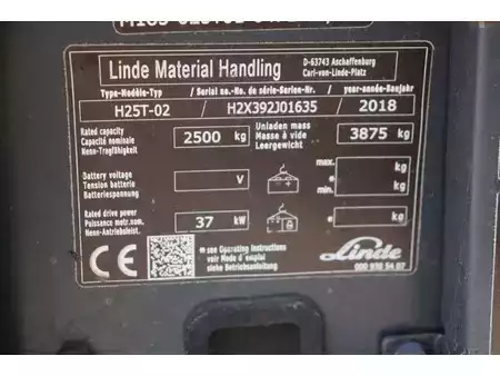 Gázüzemű targoncák 2018  Linde H25T-02 (31)