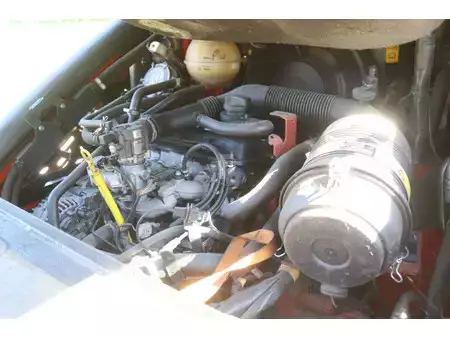 Gázüzemű targoncák 2018  Linde H25T-02 (32)