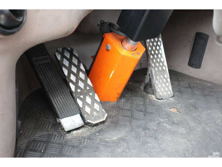 Containerhanterare 2001  Svetruck 1060-30 (28)