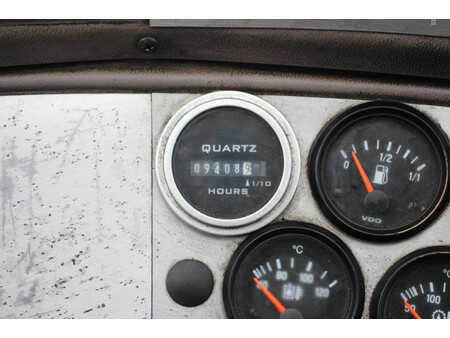 Containerhanterare 2001  Svetruck 1060-30 (31)