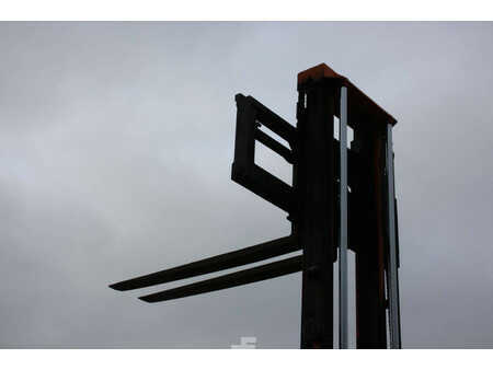 Containerhanterare 2001  Svetruck 1060-30 (37)