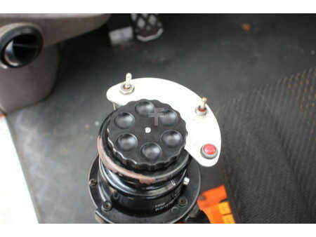 Containerhanterare 2001  Svetruck 1060-30 (40)