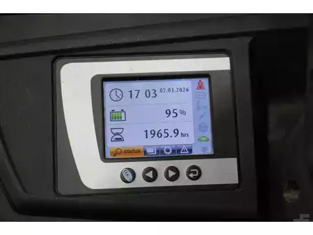 Magasemelésű béka - Still  (13)