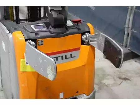 Magasemelésű béka - Still  (15)