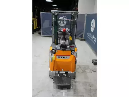 Magasemelésű béka - Still  (4)