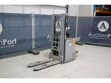 Magasemelésű béka - Still  (8)