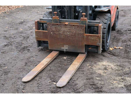 Gázüzemű targoncák 2016  Toyota 02-8FGJF35 (10)