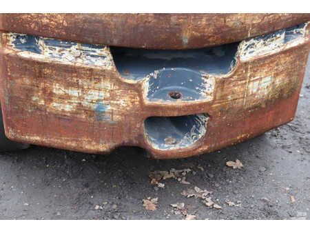 Gázüzemű targoncák 2016  Toyota 02-8FGJF35 (18)