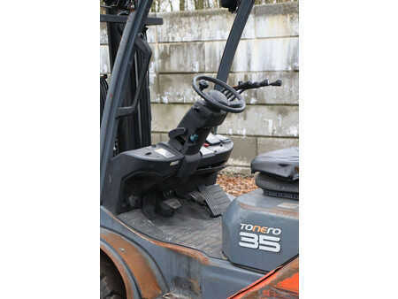 Gázüzemű targoncák 2016  Toyota 02-8FGJF35 (25)