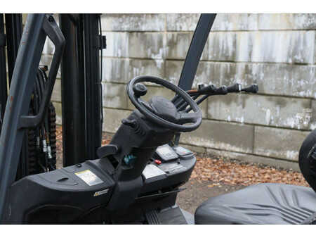 Gázüzemű targoncák 2016  Toyota 02-8FGJF35 (26)