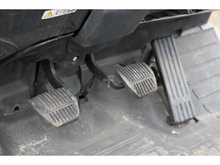 Gázüzemű targoncák 2016  Toyota 02-8FGJF35 (27)