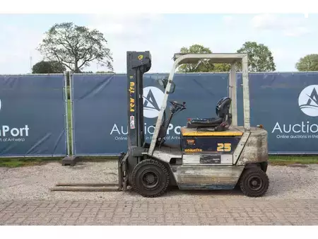 El truck - 4 hjulet 1995  Komatsu FB25H-1E (2)