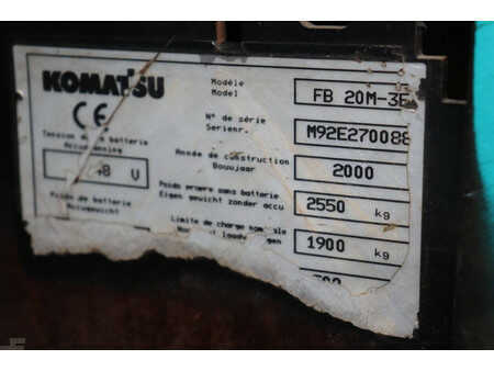 Elektryczne 4-kołowe 2000  Komatsu FB 20M-3F (23)