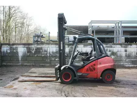Carretilla elevadora diésel 2015  Linde H50D-02 (2)