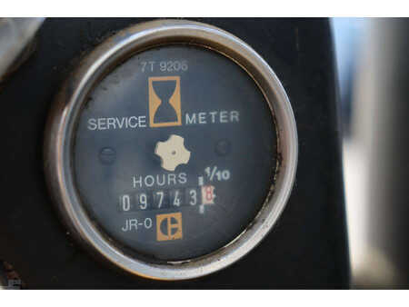 Eléctrica de 4 ruedas - CAT Lift Trucks VMAX F30 (28)