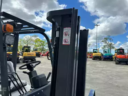 Diesel Forklifts 2025  Machpro MP-L38 (15)