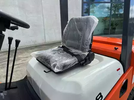 Diesel Forklifts 2025  Machpro MP-L38 (26)