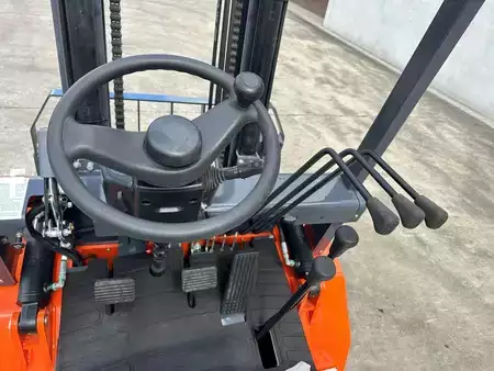 Diesel Forklifts 2025  Machpro MP-L38 (27)