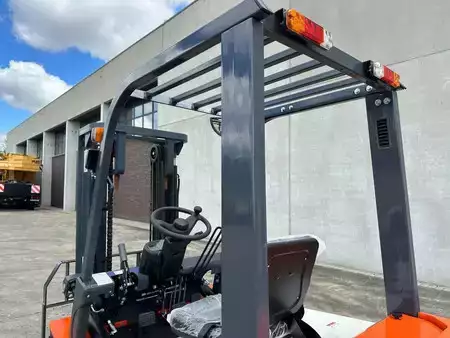 Diesel Forklifts 2025  Machpro MP-L38 (34)