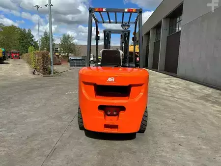 Diesel Forklifts 2025  Machpro MP-L38 (6)
