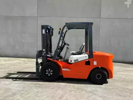 Diesel Forklifts 2025  Machpro MP-L38 (8)