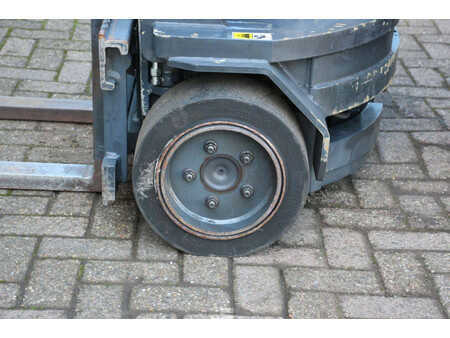 Gasoltruck 2014  Combilift 20S (12)