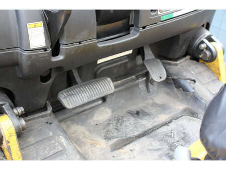 Carrelli elevatori GPL 2010  Yale GLC70VX (21)