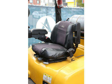 Carrelli elevatori GPL 2010  Yale GLC70VX (23)