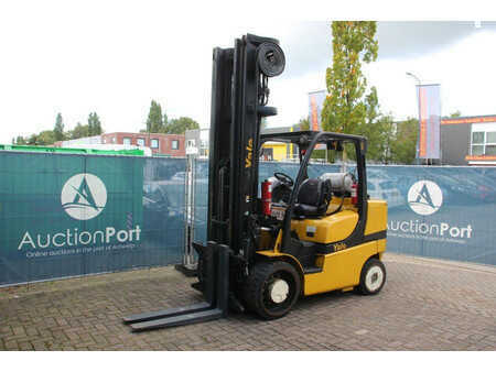 Carrelli elevatori GPL 2010  Yale GLC70VX (8)