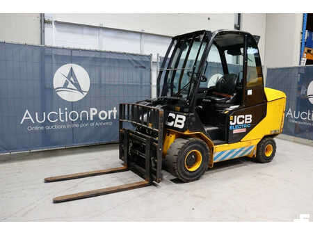 Carrelli elettrici 4 ruote 2019  JCB 30-19E (8)