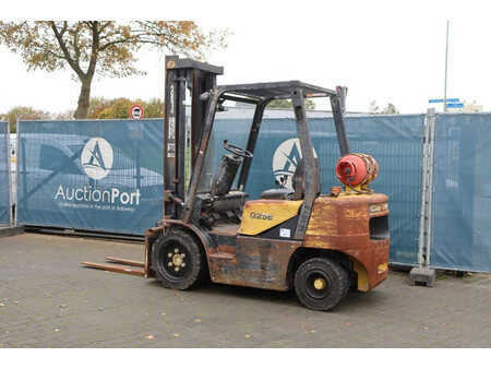 Carrelli elevatori GPL 2002  Daewoo G25E-5 (3)