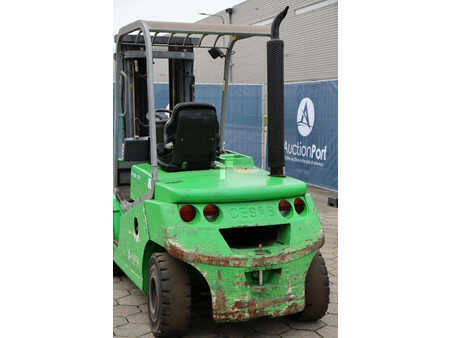 Carretilla elevadora diésel - Cesab Drago 350 (17)