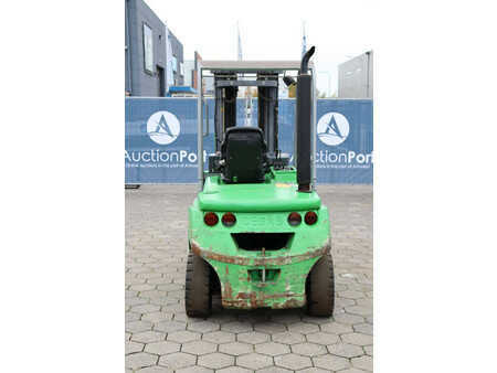 Carretilla elevadora diésel - Cesab Drago 350 (5)