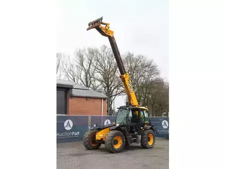 Telescopic forklift rigid 2017  JCB 536-70 Agri Super (39)