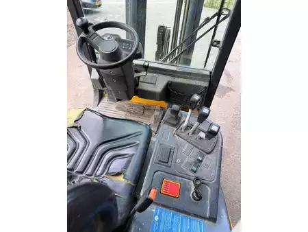 LPG Forklifts 2003  Jungheinrich TFG 16 AK (10)