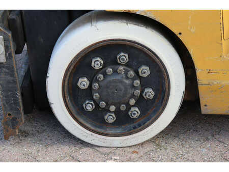 Carretilla elevadora GLP 2002  CAT Lift Trucks GC45K (13)