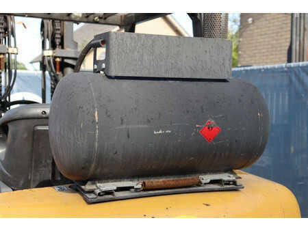 Carretilla elevadora GLP 2002  CAT Lift Trucks GC45K (17)