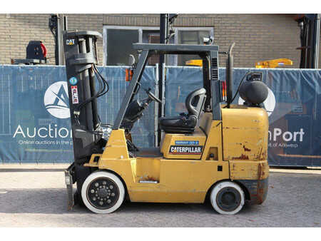 Carretilla elevadora GLP 2002  CAT Lift Trucks GC45K (2)