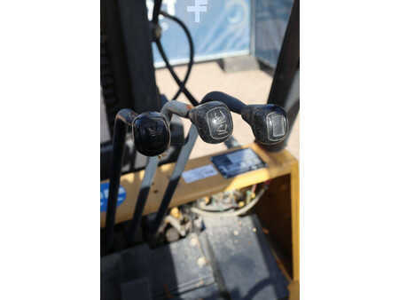 Carretilla elevadora GLP 2002  CAT Lift Trucks GC45K (24)