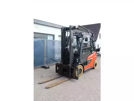 Nestekaasutrukki 2020  Linde H35T-01 (9)