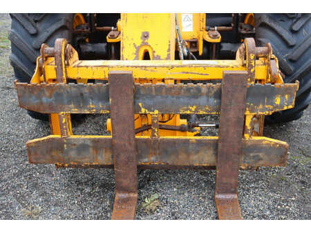 Chariots téléscopiques fixes - JCB  (12)