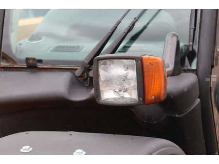 Chariots téléscopiques fixes - JCB  (13)