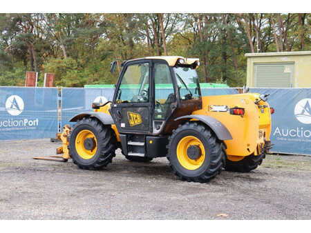 Chariots téléscopiques fixes - JCB  (3)