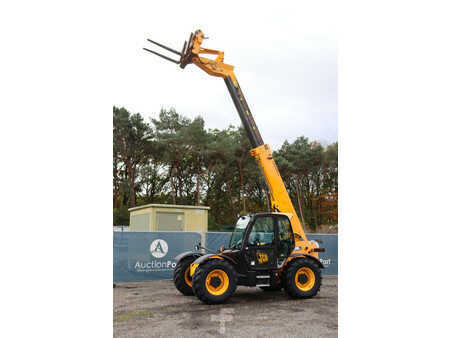 Chariots téléscopiques fixes - JCB  (38)