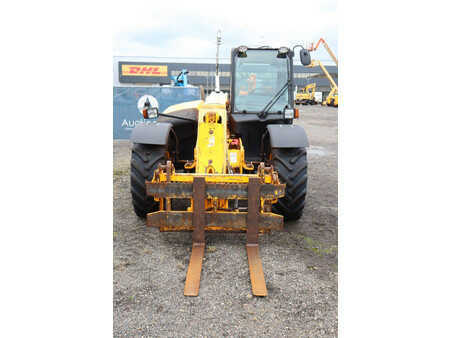 Chariots téléscopiques fixes - JCB  (8)