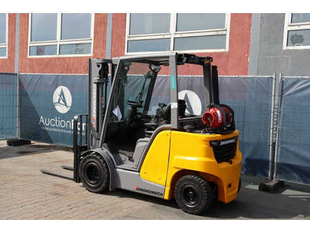 Nestekaasutrukki 2021  Jungheinrich TFG 425s (3)