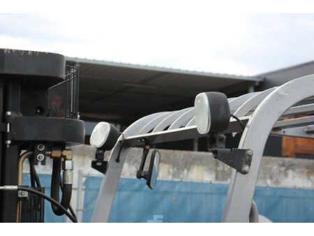 El truck - 4 hjulet 2003  BT CBE 2.5 AC (13)